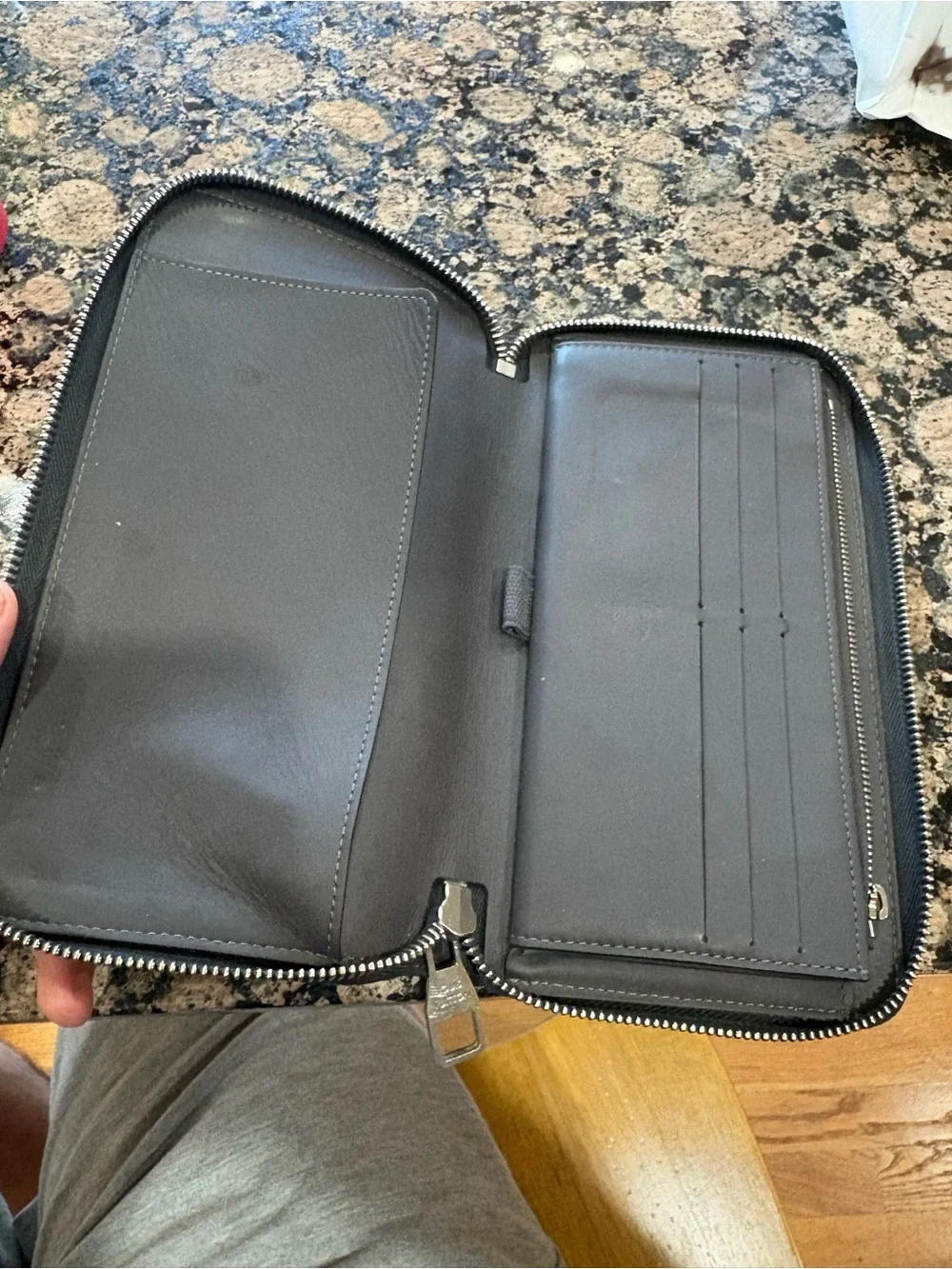Louis Vuitton Zippy Organizer Smooth  Black 2016 unisex